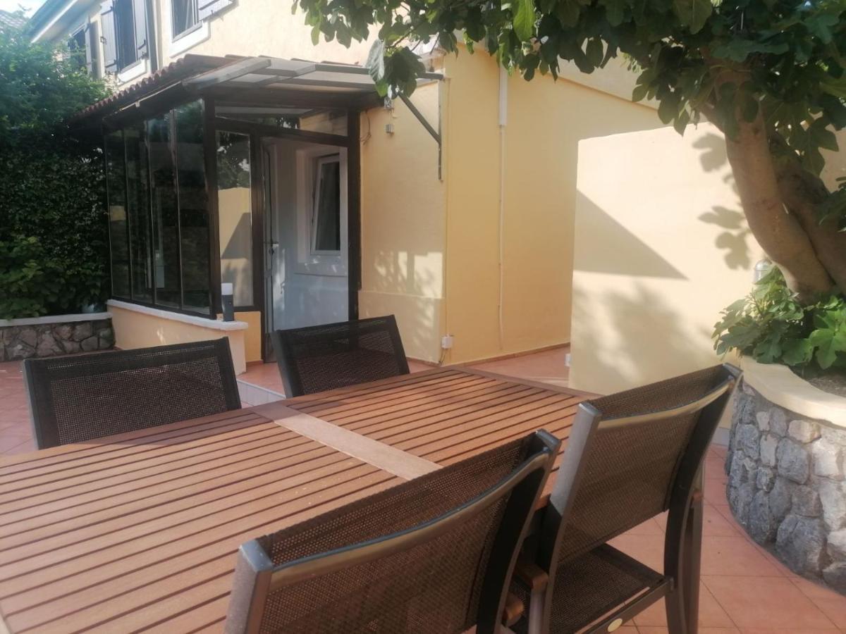Apartment Ela, Kostrena Rijeka Luaran gambar
